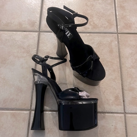 JANTE Shoes - JANTE Y2K 90’s black patent & clear lucite fetish open toe Platform Heels size 9